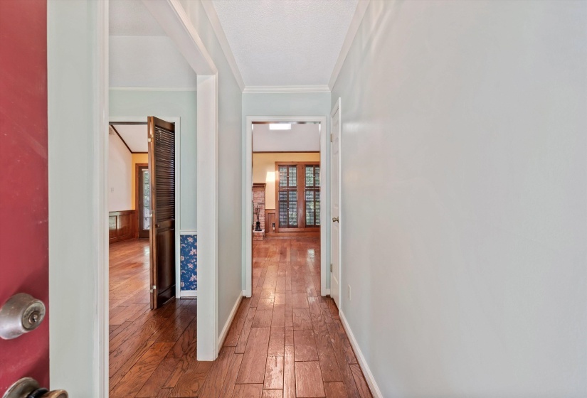 1023 HUNTERS POINT DR, Memphis, Tennessee 38018, 3 Bedroom Bedrooms, 9 Room Rooms,2 BathroomBathrooms,Residential,For Sale,HUNTERS POINT,0,10225825
