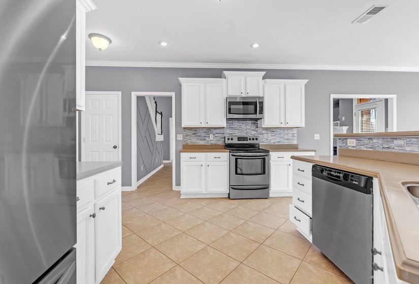 6587 CAROLOT LN, Bartlett, Tennessee 38135, 3 Bedroom Bedrooms, 9 Room Rooms,2.1 BathroomBathrooms,Residential,For Sale,CAROLOT,0,10211590