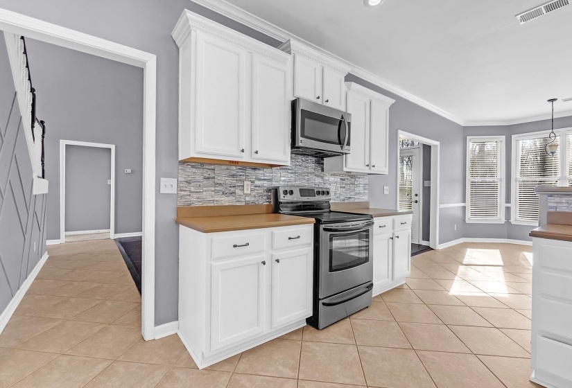 6587 CAROLOT LN, Bartlett, Tennessee 38135, 3 Bedroom Bedrooms, 9 Room Rooms,2.1 BathroomBathrooms,Residential,For Sale,CAROLOT,0,10211590