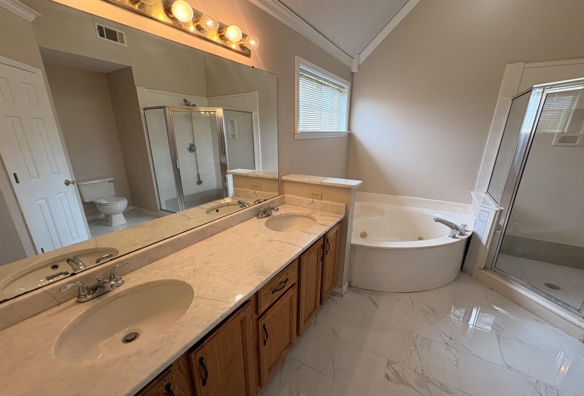 390 ERICSON RD, Cordova, Tennessee 38018, 3 Bedrooms Bedrooms, 5 Rooms Rooms,2 BathroomsBathrooms,Rental Properties,For Sale,ERICSON,10225860