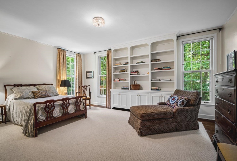 92 HOLLYOKE LN, Memphis, Tennessee 38117, 4 Bedroom Bedrooms, 8 Room Rooms,3 BathroomBathrooms,Residential,For Sale,HOLLYOKE,0,10225360