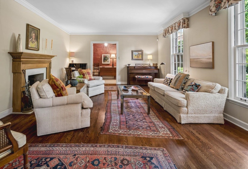 92 HOLLYOKE LN, Memphis, Tennessee 38117, 4 Bedroom Bedrooms, 8 Room Rooms,3 BathroomBathrooms,Residential,For Sale,HOLLYOKE,0,10225360