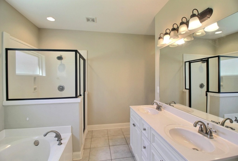 4722 ALEXANDER RD, Olive Branch, Mississippi 38654, 4 Bedroom Bedrooms, 8 Room Rooms,2.1 BathroomBathrooms,Residential,For Sale,ALEXANDER,0,10225853