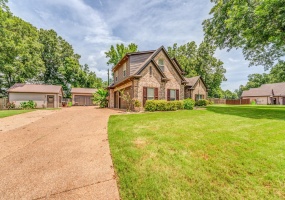 62 PLANTERS GROVE TRL, Brighton, Tennessee 38011, 4 Bedrooms Bedrooms, 10 Rooms Rooms,3 BathroomsBathrooms,Residential,For Sale,PLANTERS GROVE,10225858