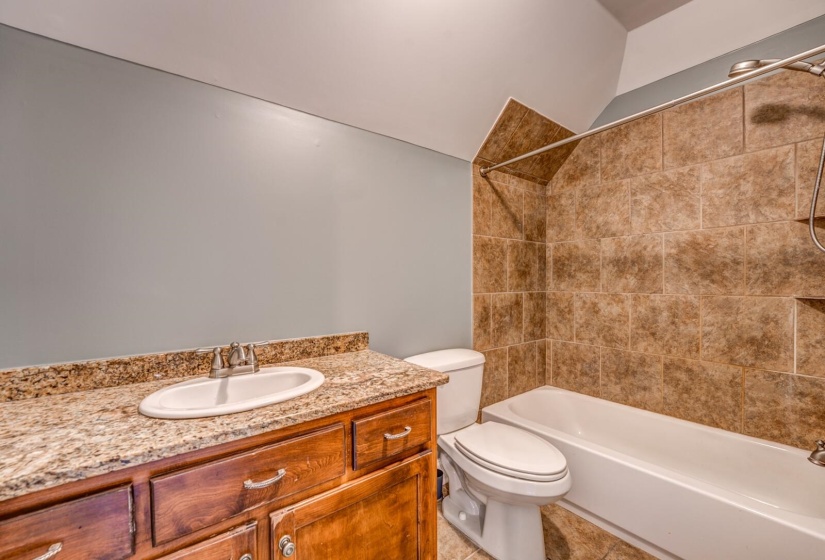 62 PLANTERS GROVE TRL, Brighton, Tennessee 38011, 4 Bedrooms Bedrooms, 10 Rooms Rooms,3 BathroomsBathrooms,Residential,For Sale,PLANTERS GROVE,10225858