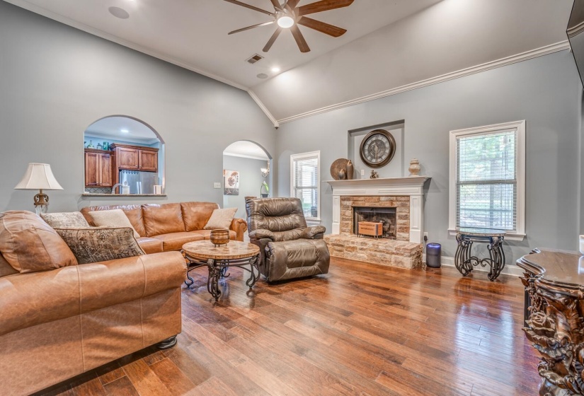 62 PLANTERS GROVE TRL, Brighton, Tennessee 38011, 4 Bedrooms Bedrooms, 10 Rooms Rooms,3 BathroomsBathrooms,Residential,For Sale,PLANTERS GROVE,10225858
