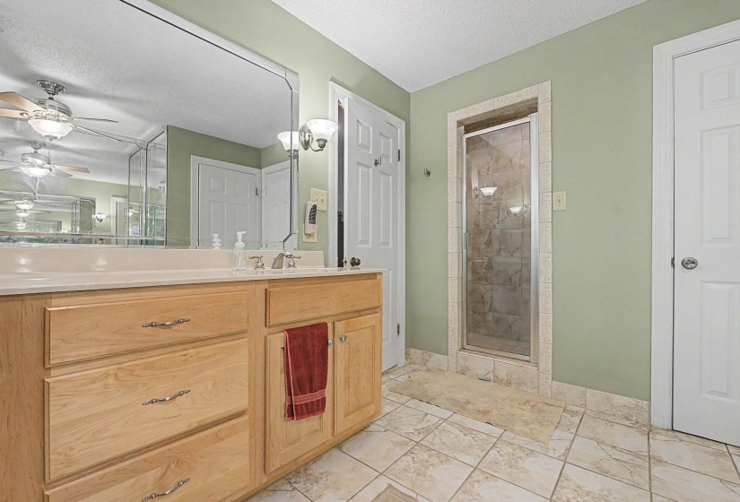 1929 MILLER FARMS RD, Germantown, Tennessee 38138, 5 Bedroom Bedrooms, 11 Room Rooms,3.2 BathroomBathrooms,Residential,For Sale,MILLER FARMS,0,10225867
