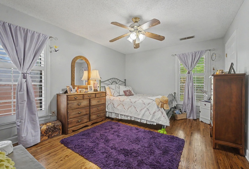 1929 MILLER FARMS RD, Germantown, Tennessee 38138, 5 Bedroom Bedrooms, 11 Room Rooms,3.2 BathroomBathrooms,Residential,For Sale,MILLER FARMS,0,10225867