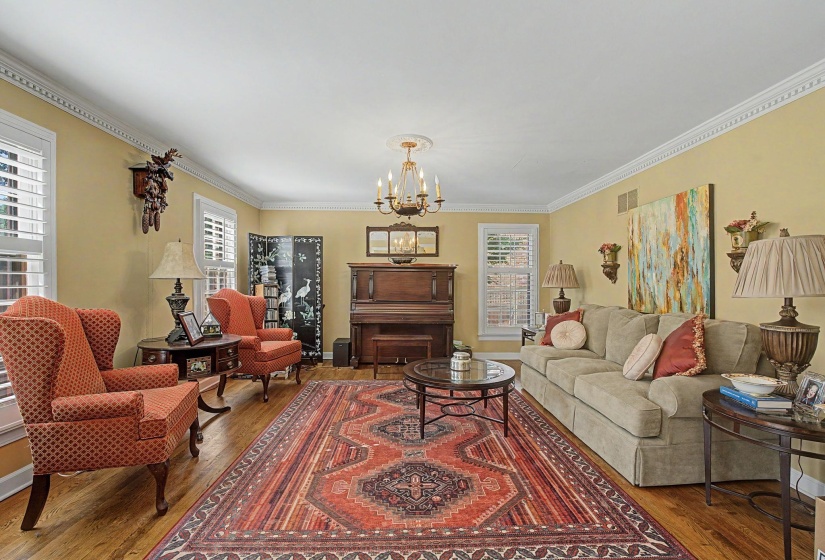 1929 MILLER FARMS RD, Germantown, Tennessee 38138, 5 Bedroom Bedrooms, 11 Room Rooms,3.2 BathroomBathrooms,Residential,For Sale,MILLER FARMS,0,10225867