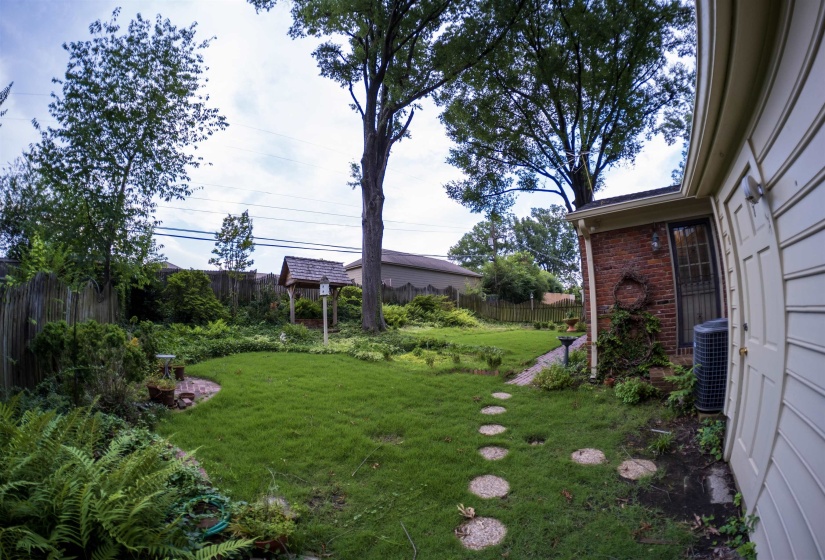 5330 TIMMONS AVE, Memphis, Tennessee 38119, 3 Bedroom Bedrooms, 9 Room Rooms,2 BathroomBathrooms,Residential,For Sale,TIMMONS,0,10225868