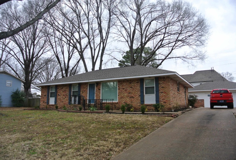 426 CARDINAL DR, Collierville, Tennessee 38017, 3 Bedroom Bedrooms, 6 Room Rooms,2 BathroomBathrooms,Rental Properties,For Sale,CARDINAL,0,10225897