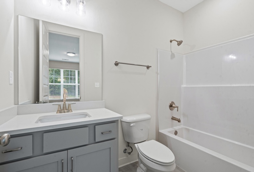 7025 WALKER FARMS DR, Bartlett, Tennessee 38002, 4 Bedroom Bedrooms, 13 Room Rooms,3.1 BathroomBathrooms,Residential,For Sale,WALKER FARMS,0,10217908