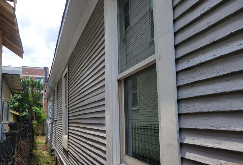 View of home's exterior