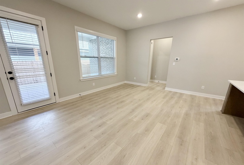 10230 LOUANNE DR, Collierville, Tennessee 38017, 4 Bedroom Bedrooms, 10 Room Rooms,2 BathroomBathrooms,Residential,For Sale,LOUANNE,0,10219613