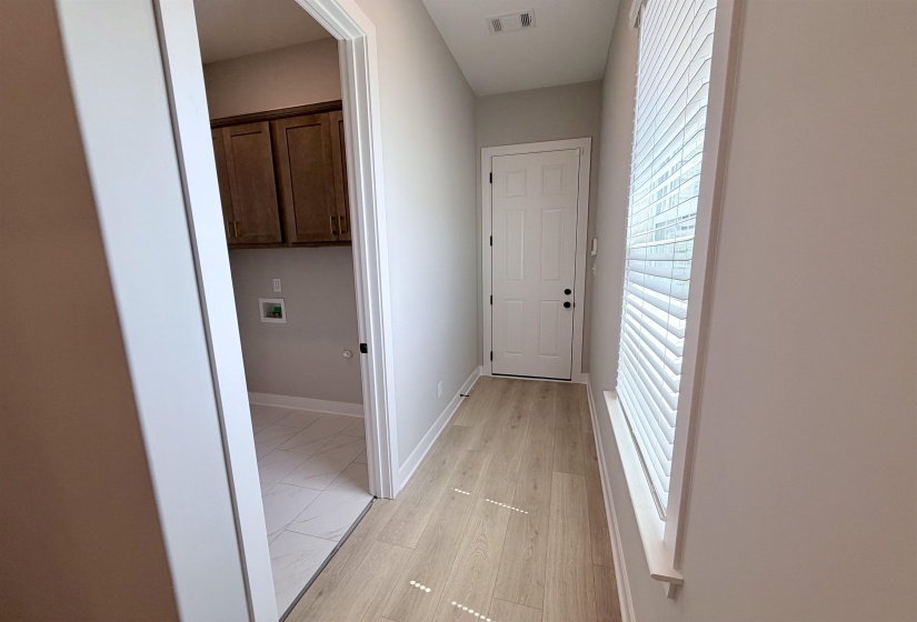 10230 LOUANNE DR, Collierville, Tennessee 38017, 4 Bedroom Bedrooms, 10 Room Rooms,2 BathroomBathrooms,Residential,For Sale,LOUANNE,0,10219613