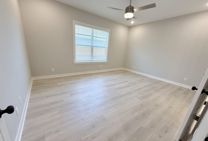 10230 LOUANNE DR, Collierville, Tennessee 38017, 4 Bedroom Bedrooms, 10 Room Rooms,2 BathroomBathrooms,Residential,For Sale,LOUANNE,0,10219613
