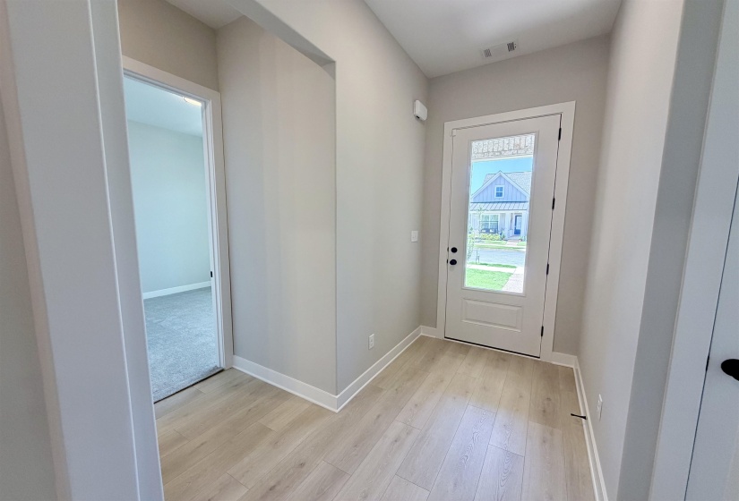 10230 LOUANNE DR, Collierville, Tennessee 38017, 4 Bedroom Bedrooms, 10 Room Rooms,2 BathroomBathrooms,Residential,For Sale,LOUANNE,0,10219613