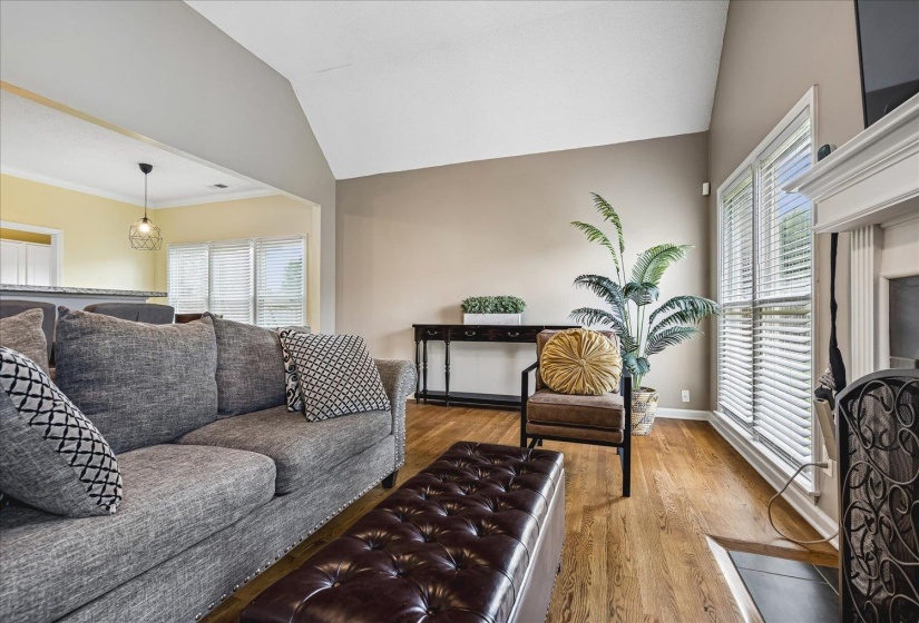 8944 HEATH CV, Memphis, Tennessee 38016, 4 Bedroom Bedrooms, 11 Room Rooms,2.1 BathroomBathrooms,Residential,For Sale,HEATH,0,10225875
