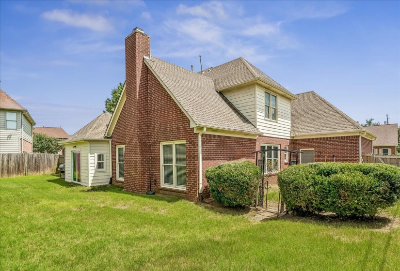 8944 HEATH CV, Memphis, Tennessee 38016, 4 Bedroom Bedrooms, 11 Room Rooms,2.1 BathroomBathrooms,Residential,For Sale,HEATH,0,10225875