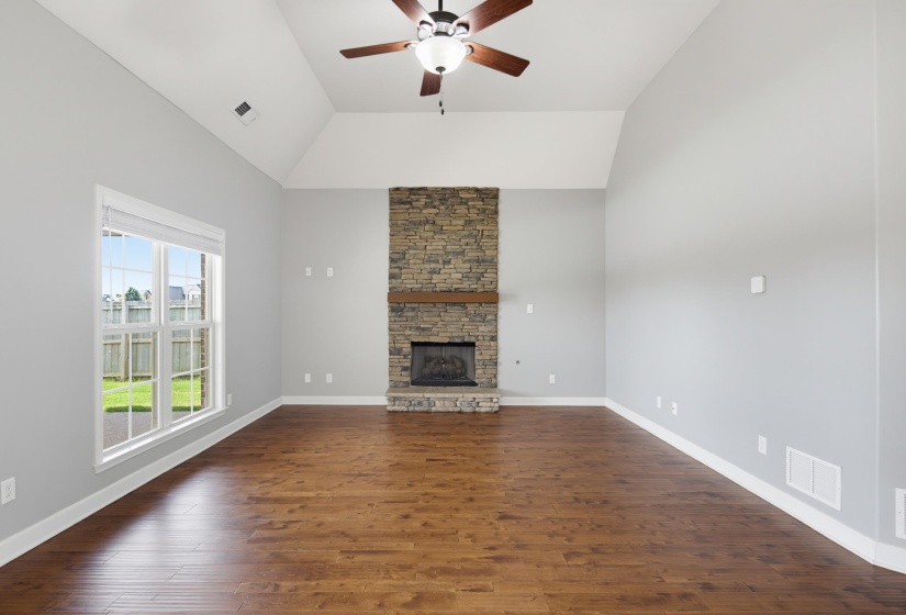 6396 ANGLIA VALLEY DR, Arlington, Tennessee 38002, 5 Bedroom Bedrooms, 9 Room Rooms,3 BathroomBathrooms,Residential,For Sale,ANGLIA VALLEY,0,10225876
