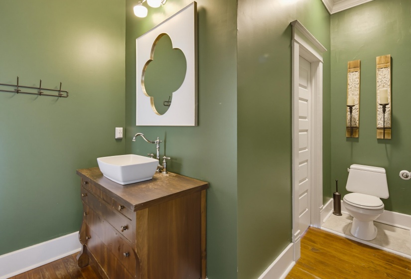 998 NEW YORK ST, Memphis, Tennessee 38104, 2 Bedroom Bedrooms, 6 Room Rooms,1.1 BathroomBathrooms,Residential,For Sale,NEW YORK,0,10225879