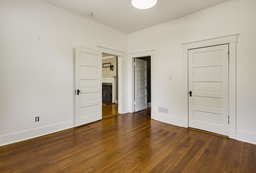 998 NEW YORK ST, Memphis, Tennessee 38104, 2 Bedroom Bedrooms, 6 Room Rooms,1.1 BathroomBathrooms,Residential,For Sale,NEW YORK,0,10225879
