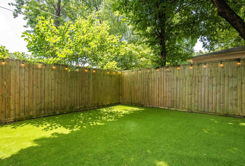 998 NEW YORK ST, Memphis, Tennessee 38104, 2 Bedroom Bedrooms, 6 Room Rooms,1.1 BathroomBathrooms,Residential,For Sale,NEW YORK,0,10225879
