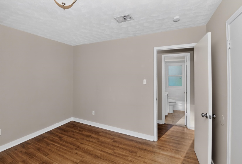 4928 MANSON RD, Memphis, Tennessee 38109, 3 Bedroom Bedrooms, 5 Room Rooms,1 BathroomBathrooms,Residential,For Sale,MANSON,0,10225883