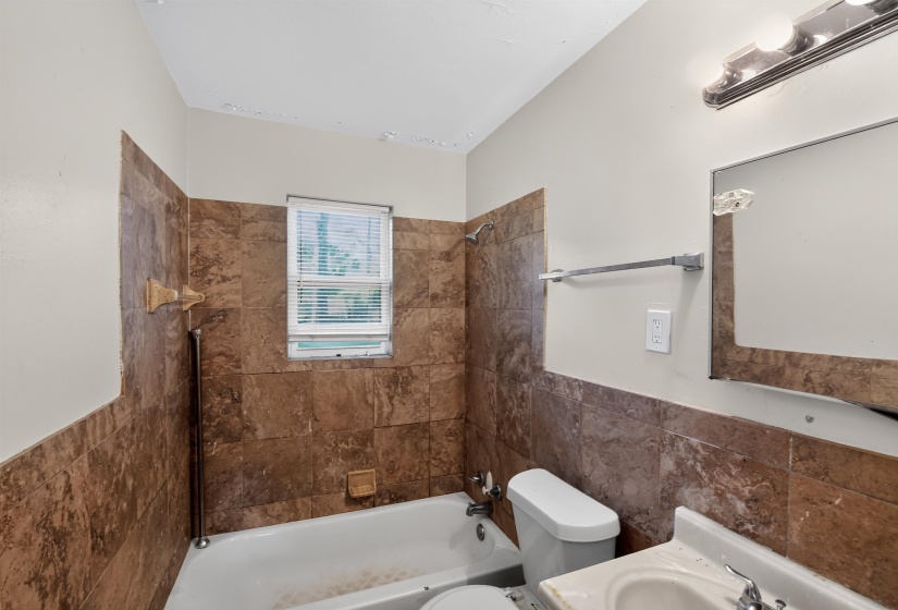 508 MARLOWE AVE, Memphis, Tennessee 38109, 3 Bedroom Bedrooms, 6 Room Rooms,1 BathroomBathrooms,Residential,For Sale,MARLOWE,0,10225890