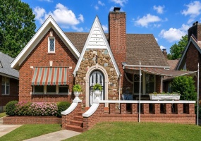 910 KENSINGTON PL, Memphis, Tennessee 38107, 3 Bedroom Bedrooms, 7 Room Rooms,2 BathroomBathrooms,Residential,For Sale,KENSINGTON,0,10225895 910 KENSINGTON PL, Memphis, Tennessee 38107, 3 Bedroom Bedrooms, 7 Room Rooms,2 BathroomBathrooms,Residential,For Sale,KENSINGTON,0,10225895
