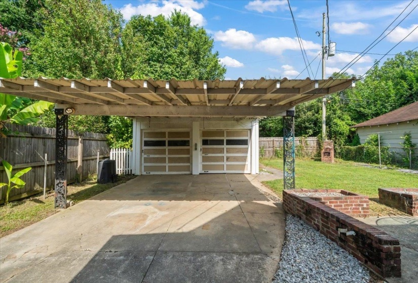 910 KENSINGTON PL, Memphis, Tennessee 38107, 3 Bedroom Bedrooms, 7 Room Rooms,2 BathroomBathrooms,Residential,For Sale,KENSINGTON,0,10225895