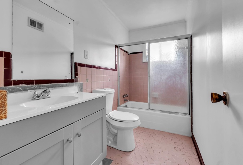 1992 DANBERRY AVE, Memphis, Tennessee 38116, 3 Bedroom Bedrooms, 1 Room Rooms,2 BathroomBathrooms,Residential,For Sale,DANBERRY,0,10225896