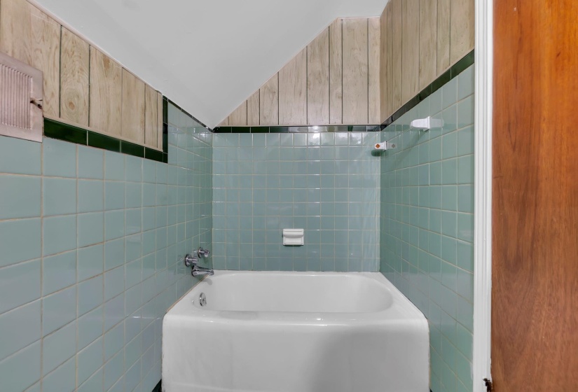 1992 DANBERRY AVE, Memphis, Tennessee 38116, 3 Bedroom Bedrooms, 1 Room Rooms,2 BathroomBathrooms,Residential,For Sale,DANBERRY,0,10225896