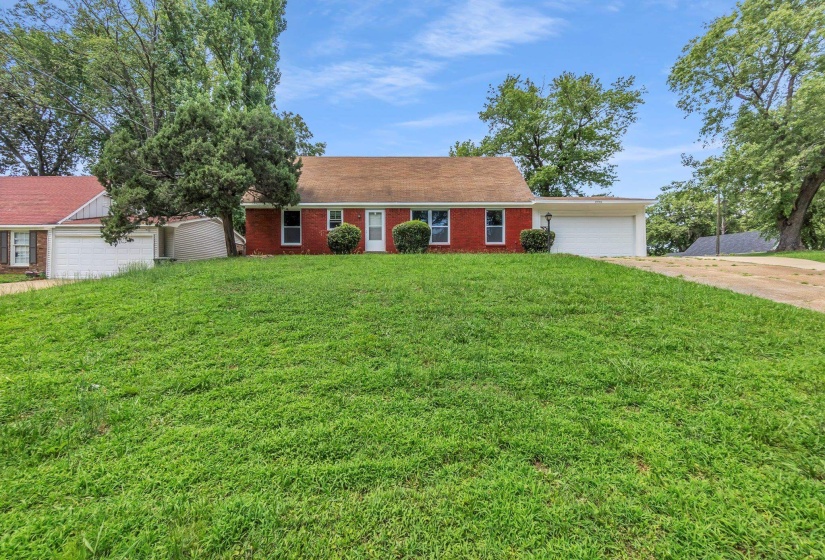 1992 DANBERRY AVE, Memphis, Tennessee 38116, 3 Bedroom Bedrooms, 1 Room Rooms,2 BathroomBathrooms,Residential,For Sale,DANBERRY,0,10225896