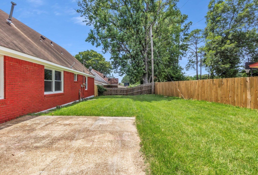 1992 DANBERRY AVE, Memphis, Tennessee 38116, 3 Bedroom Bedrooms, 1 Room Rooms,2 BathroomBathrooms,Residential,For Sale,DANBERRY,0,10225896