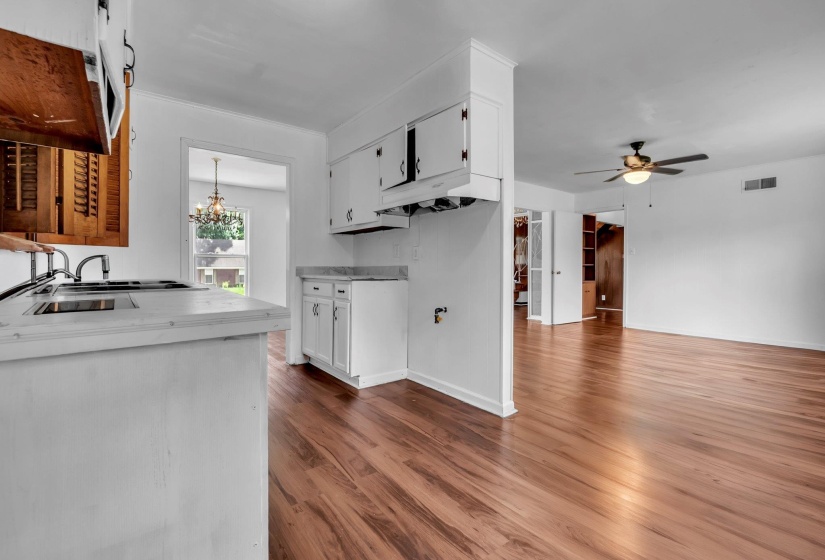 1992 DANBERRY AVE, Memphis, Tennessee 38116, 3 Bedroom Bedrooms, 1 Room Rooms,2 BathroomBathrooms,Residential,For Sale,DANBERRY,0,10225896