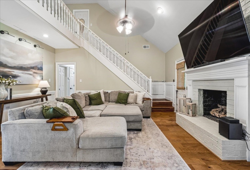 761 MEADOW VALE DR, Collierville, Tennessee 38017, 5 Bedroom Bedrooms, 10 Room Rooms,3 BathroomBathrooms,Residential,For Sale,MEADOW VALE,0,10225898