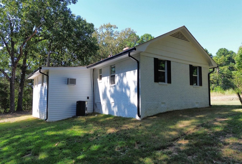 145 ROSE RD, Somerville, Tennessee 38068, 2 Bedroom Bedrooms, 5 Room Rooms,2 BathroomBathrooms,Residential,For Sale,ROSE,0,10225903