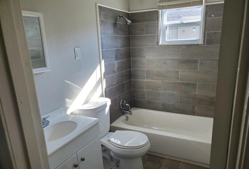 3038-3040 SINCLAIR ST, Memphis, Tennessee 38127, 2 Bedroom Bedrooms, 0 ,1 BathroomBathrooms,Duplexes,For Sale,SINCLAIR,0,10224519
