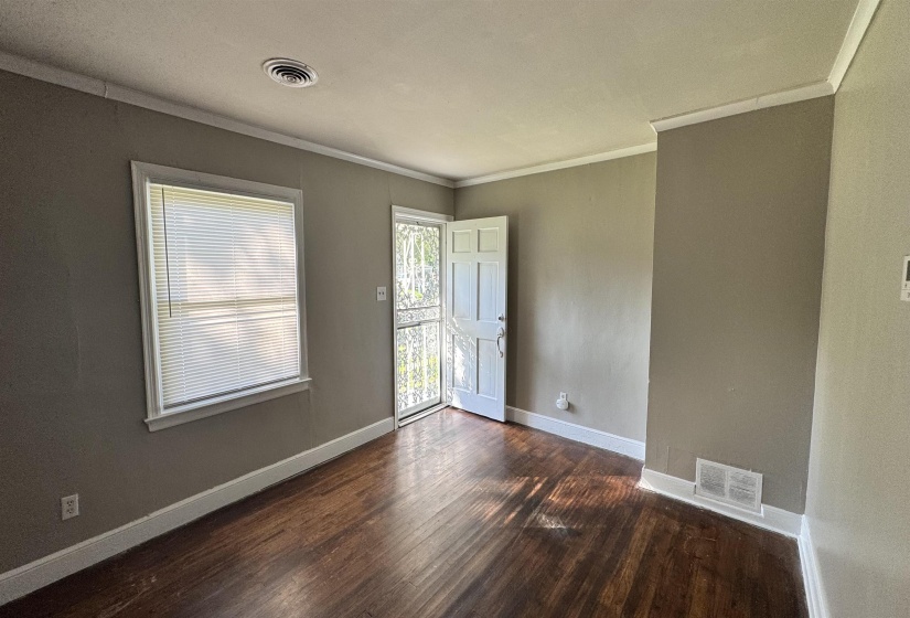 1330 VICTOR DR, Memphis, Tennessee 38122, 2 Bedroom Bedrooms, 8 Room Rooms,1 BathroomBathrooms,Rental Properties,For Sale,VICTOR,0,10225942