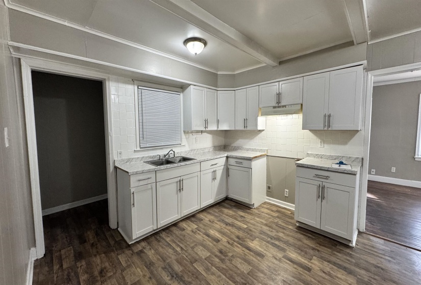 1330 VICTOR DR, Memphis, Tennessee 38122, 2 Bedroom Bedrooms, 8 Room Rooms,1 BathroomBathrooms,Rental Properties,For Sale,VICTOR,0,10225942