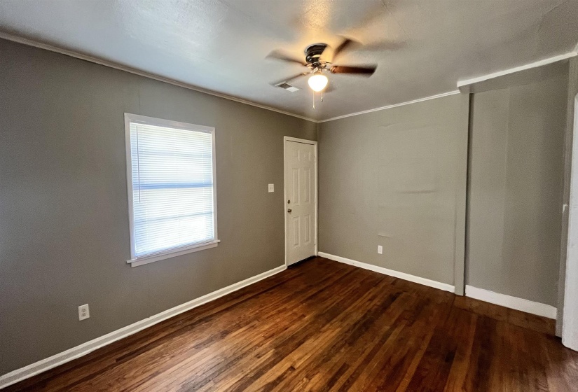 4011 VICTOR DR, Memphis, Tennessee 38122, 3 Bedroom Bedrooms, 7 Room Rooms,1 BathroomBathrooms,Rental Properties,For Sale,VICTOR,0,10225945