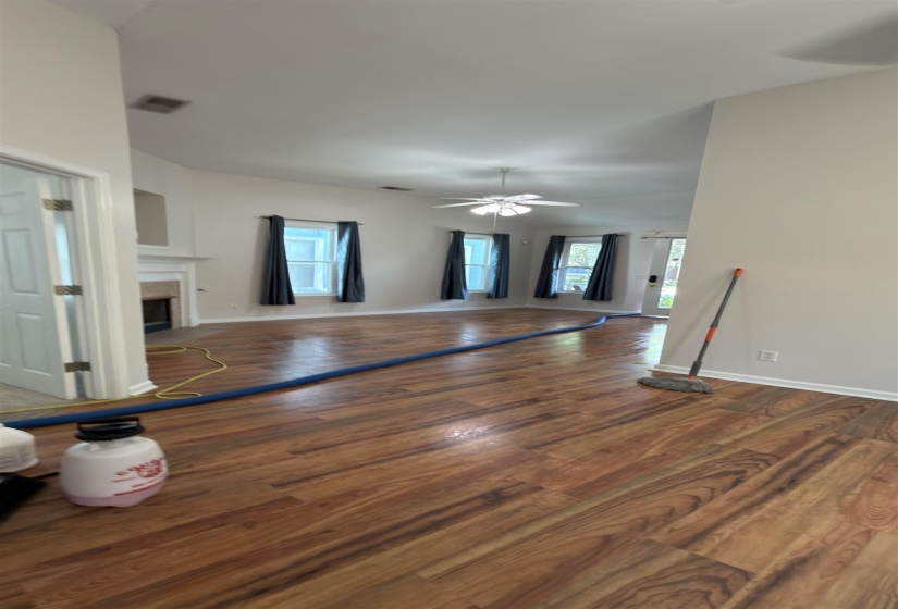 1197 MISTY ISLE DR, Memphis, Tennessee 38103, 2 Bedroom Bedrooms, 5 Room Rooms,2 BathroomBathrooms,Rental Properties,For Sale,MISTY ISLE,0,10226063