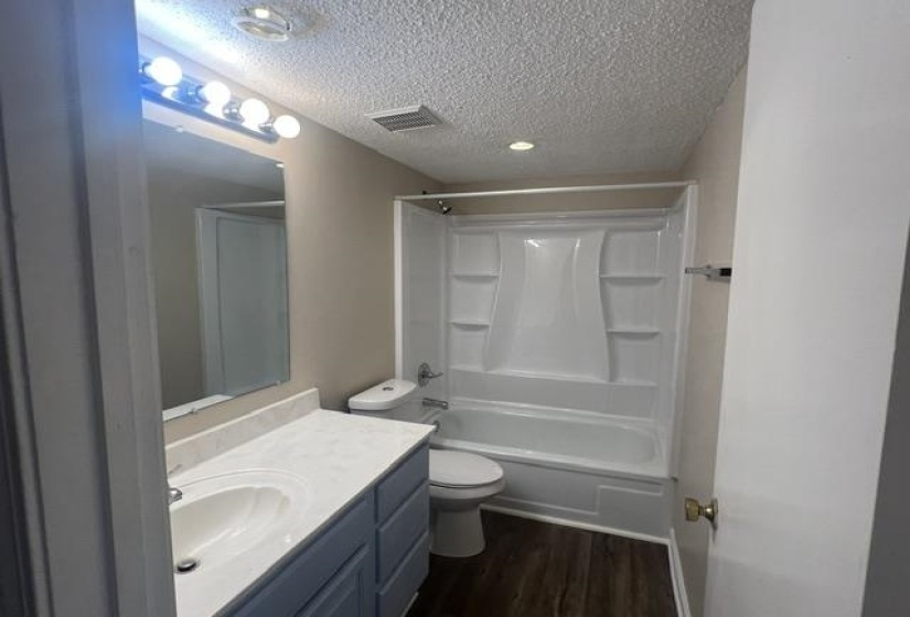 3076 RISING SUN DR, Lakeland, Tennessee 38002, 2 Bedroom Bedrooms, 5 Room Rooms,2.1 BathroomBathrooms,Rental Properties,For Sale,RISING SUN,0,10226381