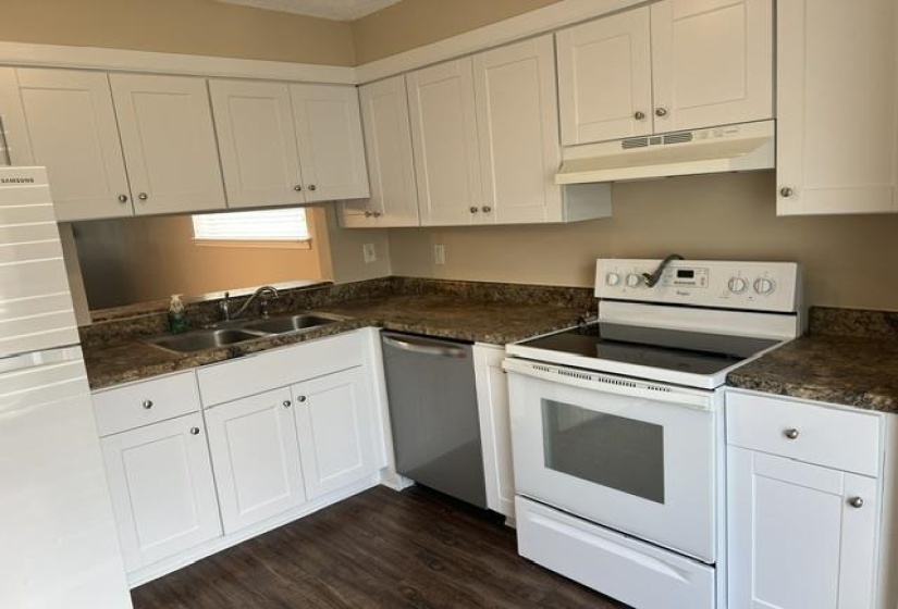 3076 RISING SUN DR, Lakeland, Tennessee 38002, 2 Bedroom Bedrooms, 5 Room Rooms,2.1 BathroomBathrooms,Rental Properties,For Sale,RISING SUN,0,10226381
