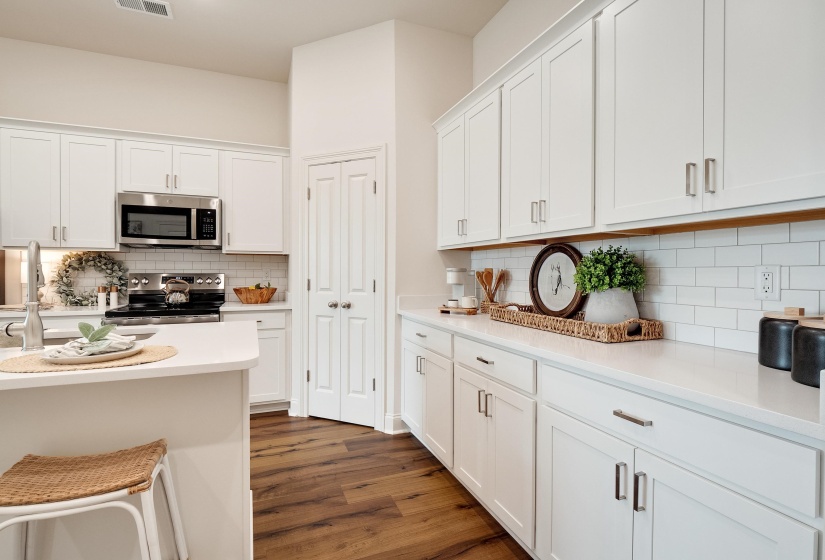 4821 HOUSTON LEVEE RD, Collierville, Tennessee 38017, 3 Bedroom Bedrooms, 7 Room Rooms,2.1 BathroomBathrooms,Rental Properties,For Sale,HOUSTON LEVEE,0,10226454