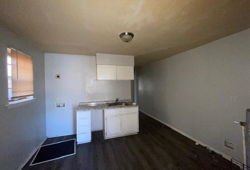 2365 DEXTER AVE, Memphis, Tennessee 38108, 1 Bedroom Bedrooms, 0 ,1 BathroomBathrooms,Duplexes,For Sale,DEXTER,0,10212754