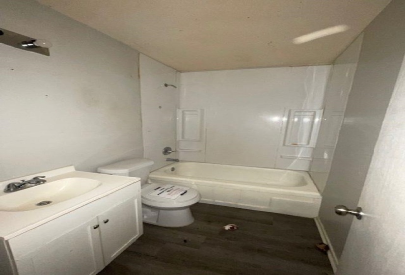 2365 DEXTER AVE, Memphis, Tennessee 38108, 1 Bedroom Bedrooms, 0 ,1 BathroomBathrooms,Duplexes,For Sale,DEXTER,0,10212754