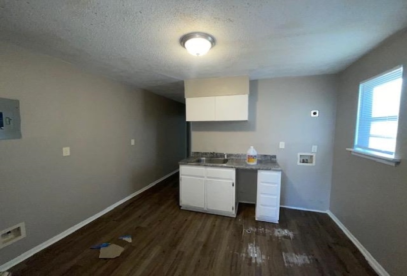 2365 DEXTER AVE, Memphis, Tennessee 38108, 1 Bedroom Bedrooms, 0 ,1 BathroomBathrooms,Duplexes,For Sale,DEXTER,0,10212754