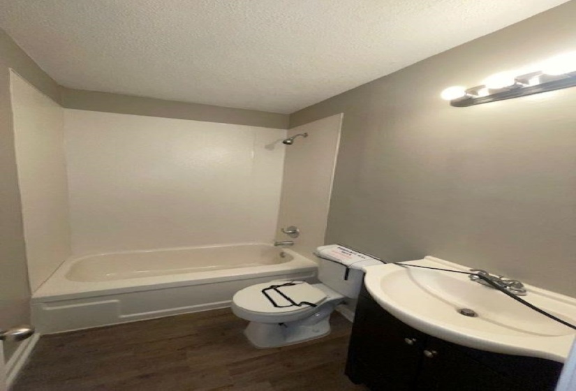 2365 DEXTER AVE, Memphis, Tennessee 38108, 1 Bedroom Bedrooms, 0 ,1 BathroomBathrooms,Duplexes,For Sale,DEXTER,0,10212754